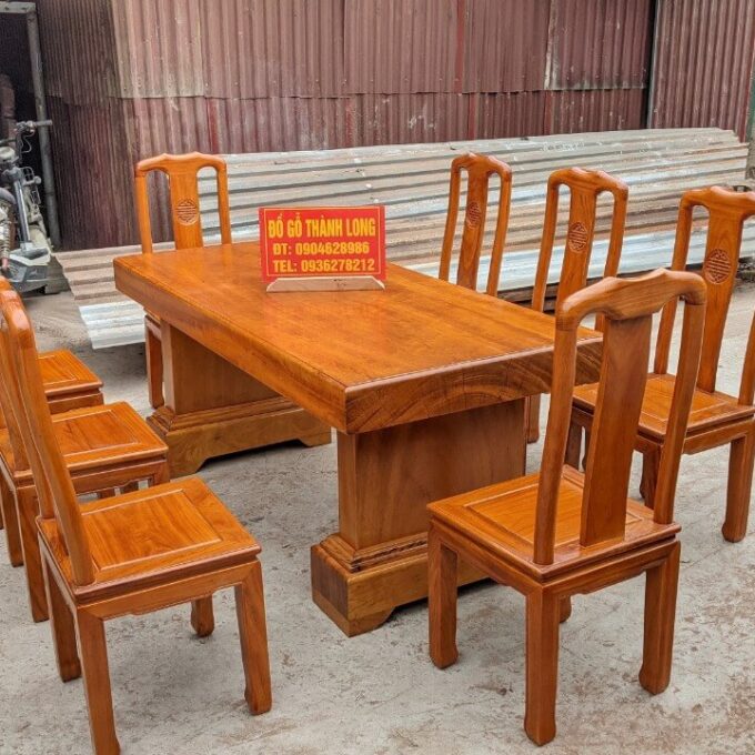 Bàn Ăn Gỗ Tự Nhiên Cao Cấp Ở HN