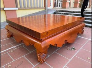 phản gỗ chân quỳ