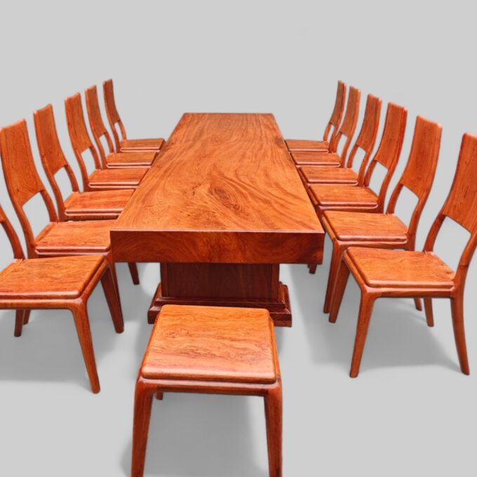 Gỗ hương đá làm bàn ăn