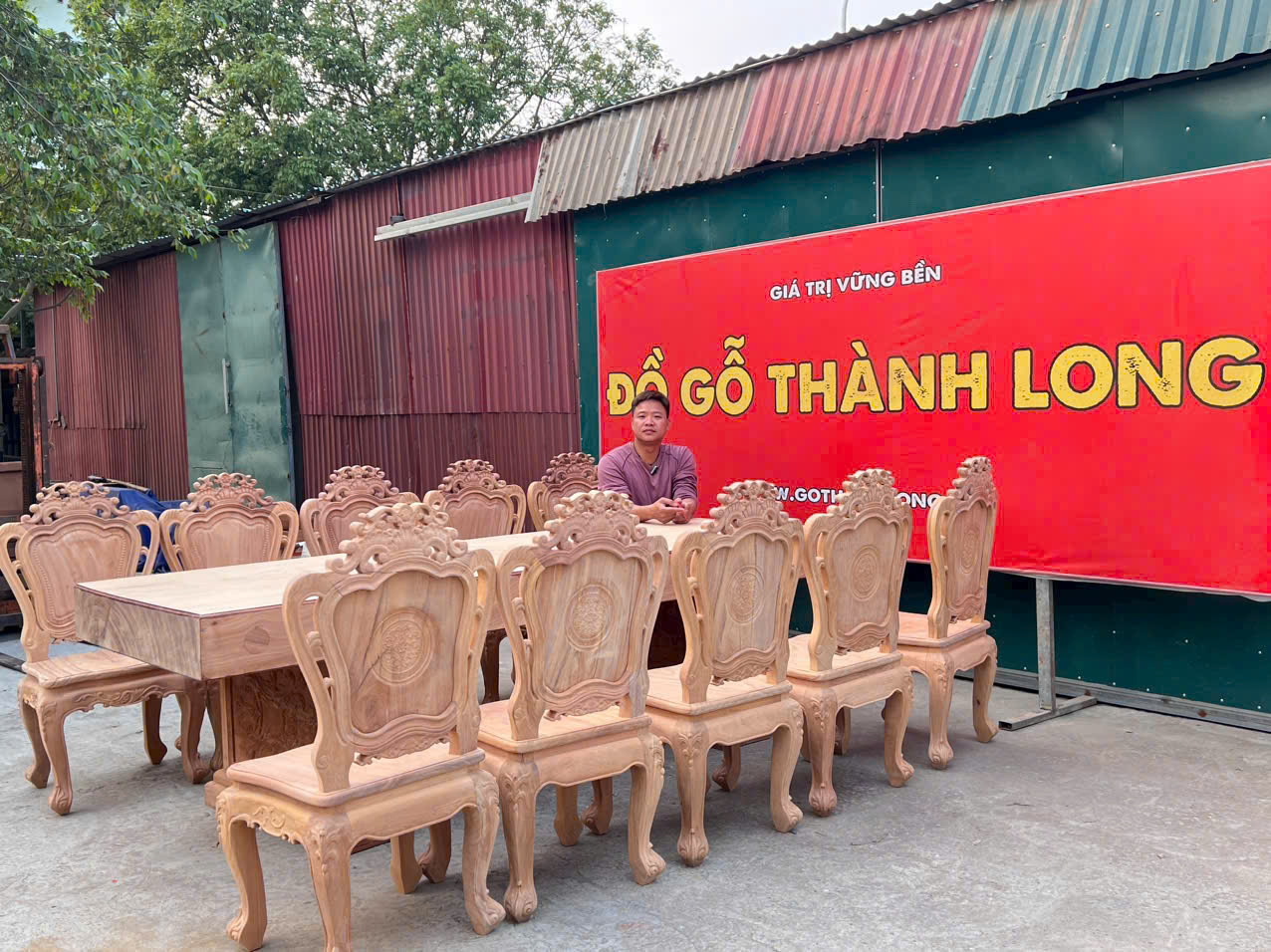mẫu bàn ăn mộc làm từ gỗ